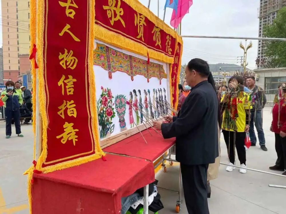 新澳門王中王期期中，揭秘彩票背后的秘密與策略，揭秘新澳門王中王彩票背后的秘密與策略，期期中探秘彩票世界