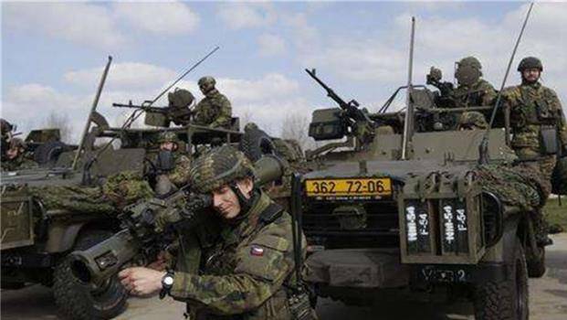 超大軍事論壇軍事暢談，深度探討軍事話題，分享軍事知識，超大軍事論壇深度探討軍事話題，分享軍事知識暢談會