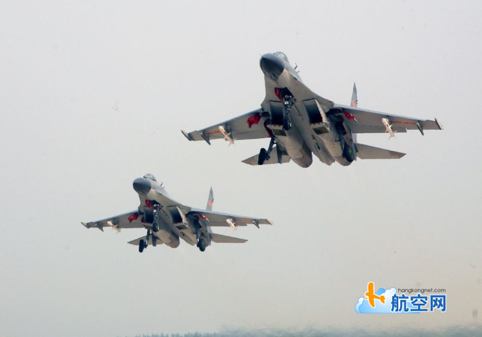 殲-11B戰(zhàn)機(jī)，中國(guó)空中力量的璀璨明珠，殲-11B戰(zhàn)機(jī)，中國(guó)空中力量的耀眼明珠