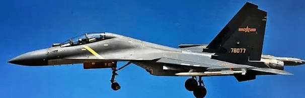 殲11、殲15與殲16，三代戰(zhàn)機(jī)身不一樣，展現(xiàn)中國(guó)航空工業(yè)的輝煌成就，殲11、殲15與殲16，展現(xiàn)中國(guó)航空工業(yè)的輝煌成就，三代戰(zhàn)機(jī)身的獨(dú)特風(fēng)采