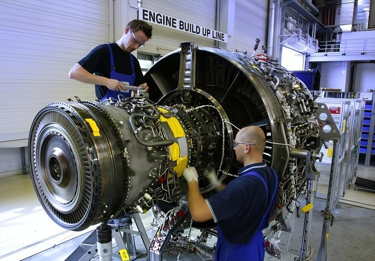 殲-20換裝渦扇-15發(fā)動(dòng)機(jī)，性能飛躍與戰(zhàn)略升級(jí)，殲-20換裝渦扇-15發(fā)動(dòng)機(jī)，性能飛躍與戰(zhàn)略轉(zhuǎn)型