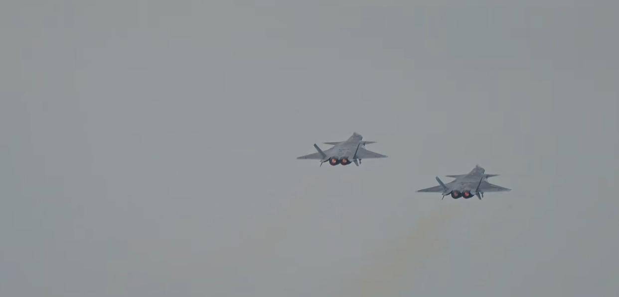 殲-20飛行速度，揭秘中國新一代隱身戰(zhàn)斗機(jī)的速度與性能優(yōu)勢(shì)，揭秘殲-20隱身戰(zhàn)斗機(jī)的速度與性能優(yōu)勢(shì)