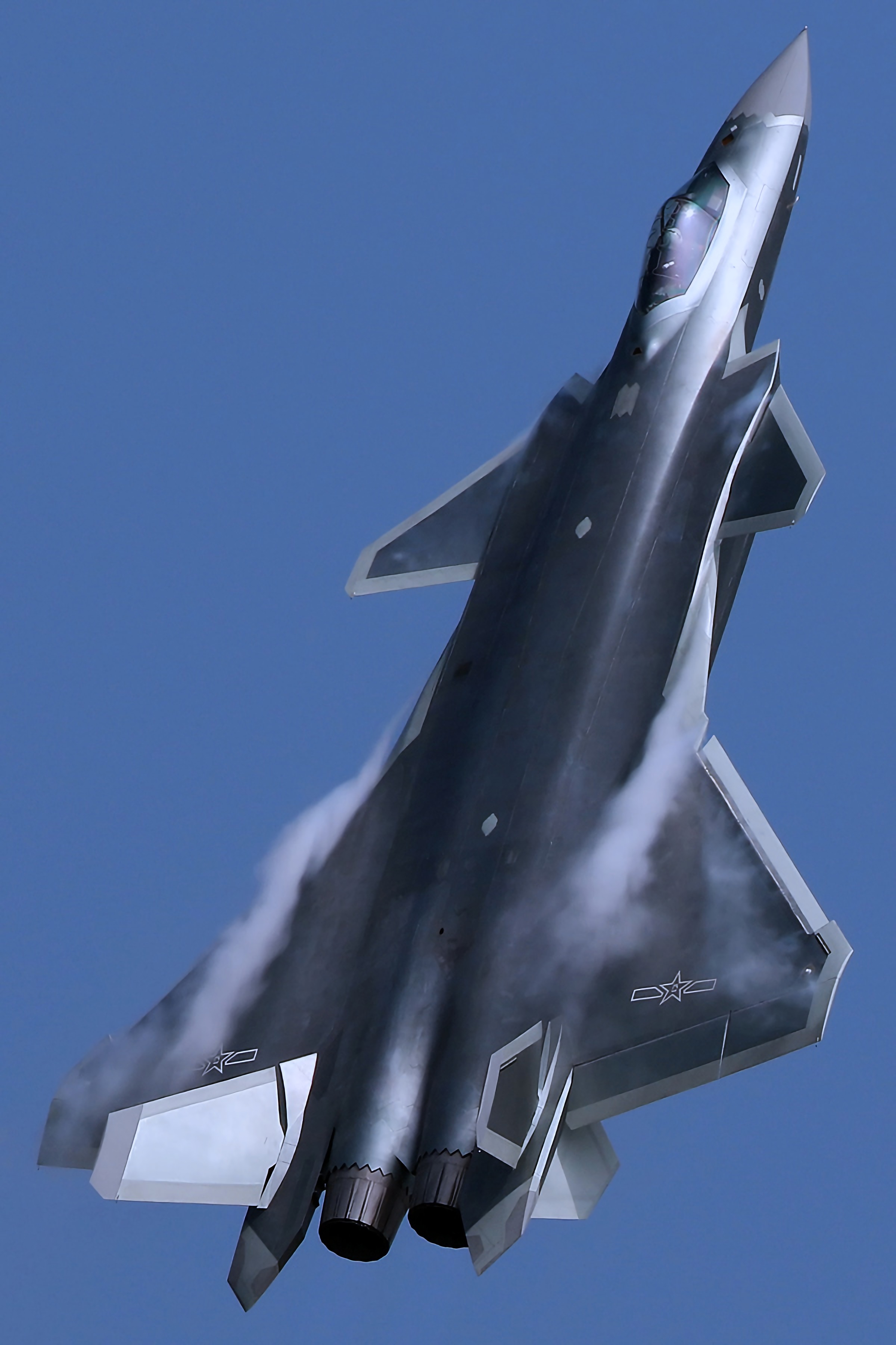 殲20霸氣圖片，展現(xiàn)中國空軍力量的巔峰之作，殲20震撼瞬間，中國空軍力量的巔峰展現(xiàn)