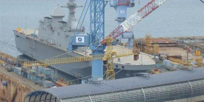 關于第二艘航母斷裂原因的深度解析，深度解析，第二艘航母斷裂原因揭秘