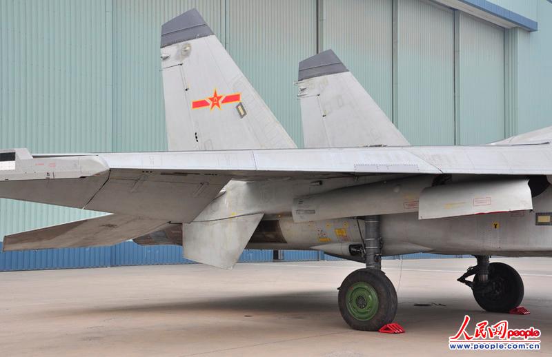 殲-35首次公開露面，揭示五代戰(zhàn)機新篇章，殲-35首次亮相揭示五代戰(zhàn)機新篇章