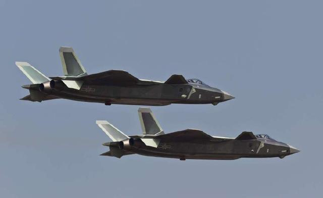 殲-20飛行速度，揭秘中國(guó)新一代隱身戰(zhàn)斗機(jī)的速度與性能，揭秘殲-20隱身戰(zhàn)斗機(jī)的速度與性能，中國(guó)新一代戰(zhàn)斗機(jī)的飛行速度探索