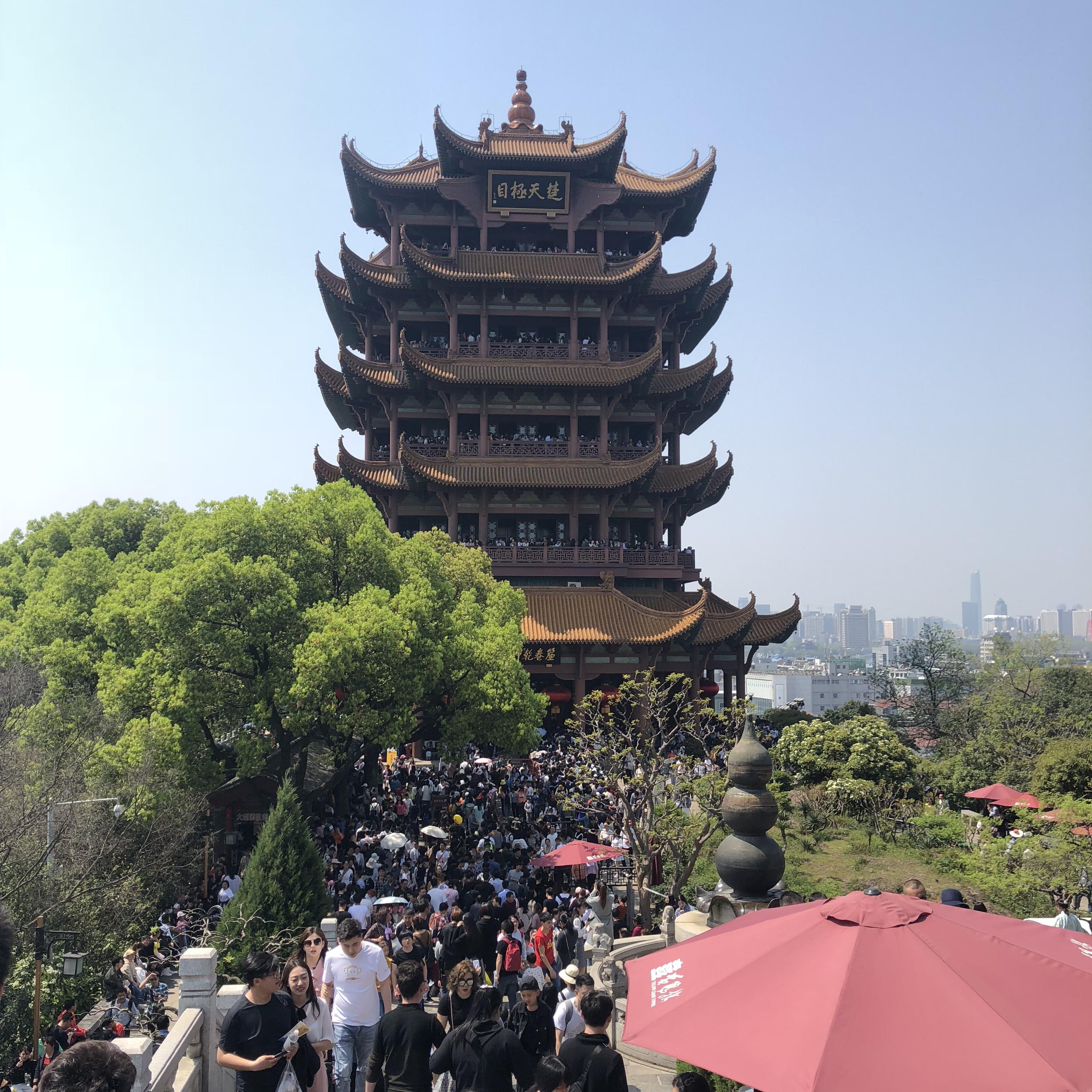 大學(xué)生窮游適合去哪里——國內(nèi)最佳窮游目的地推薦，國內(nèi)最佳窮游目的地推薦，大學(xué)生窮游好去處