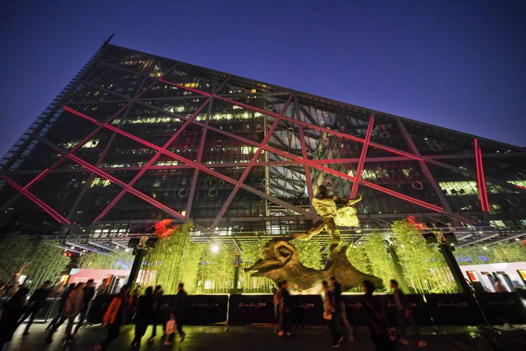 芳草地一碼一肖最準(zhǔn)確的預(yù)測與解析，芳草地一碼一肖精準(zhǔn)預(yù)測與深度解析