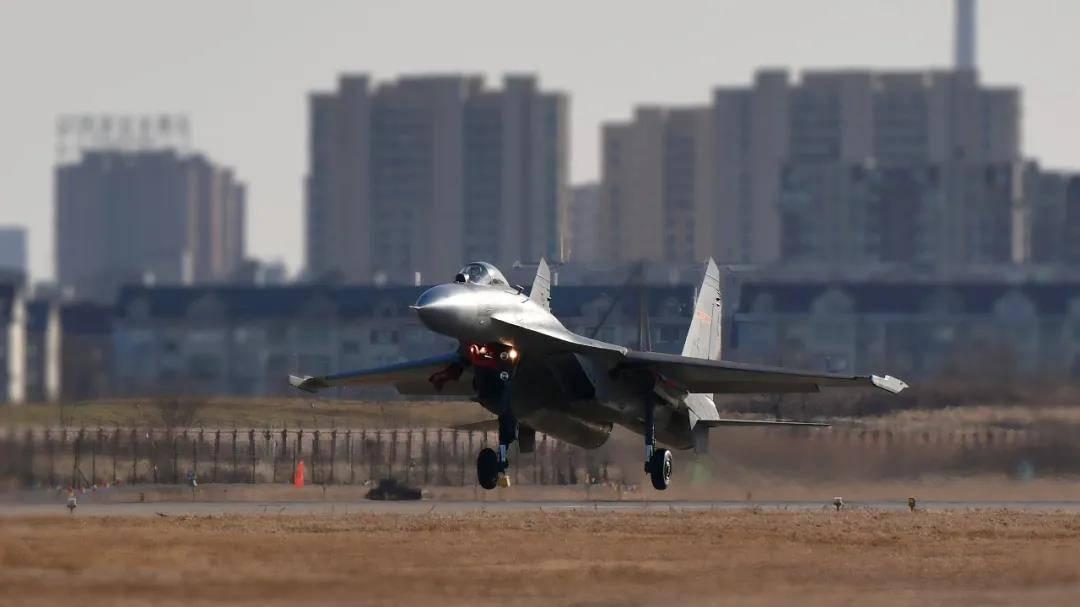 殲-11B戰(zhàn)斗機(jī)參數(shù)詳解，殲-11B戰(zhàn)斗機(jī)性能參數(shù)全面解析