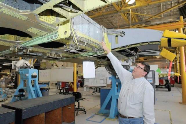 揭秘A-10攻擊機，強大的空中霸主，揭秘強大空中霸主，A-10攻擊機深度解析