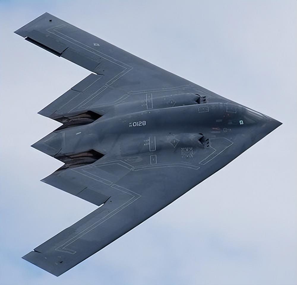 中國轟-20試飛成功，揭示戰(zhàn)略威懾力量的嶄新篇章，中國轟-20試飛成功，開啟戰(zhàn)略威懾力量新篇章