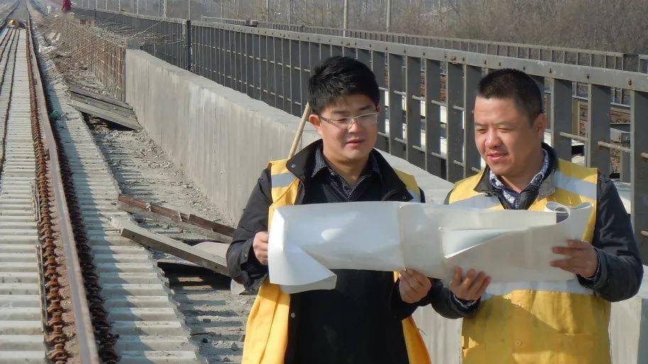 劉伯溫一肖期期淮，傳奇人物與神秘預(yù)測(cè)的背后故事，劉伯溫一肖期期淮，傳奇人物背后的神秘預(yù)測(cè)與故事揭秘