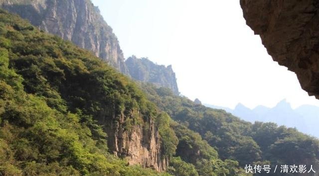 云臺(tái)山風(fēng)景區(qū)介紹，自然之美盡收眼底，云臺(tái)山風(fēng)景區(qū)，自然之美的盡收眼底之旅