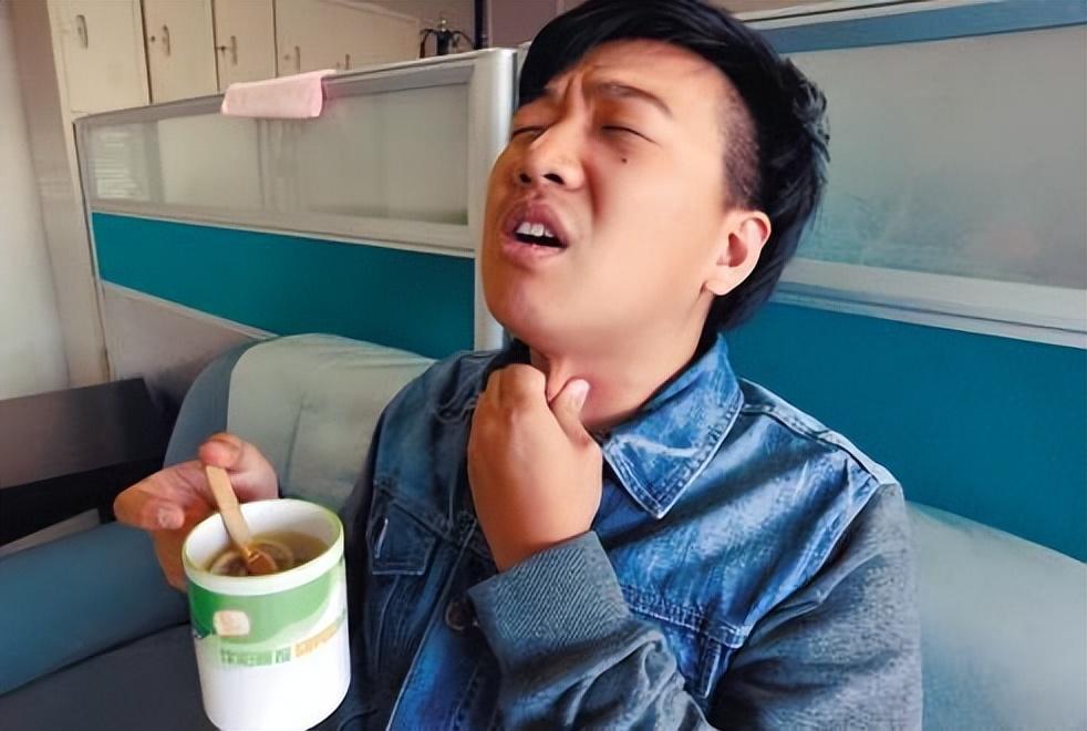 感冒了擔(dān)心自己是新冠？了解這些，讓你安心應(yīng)對，感冒疑慮新冠？專家解答助你安心應(yīng)對