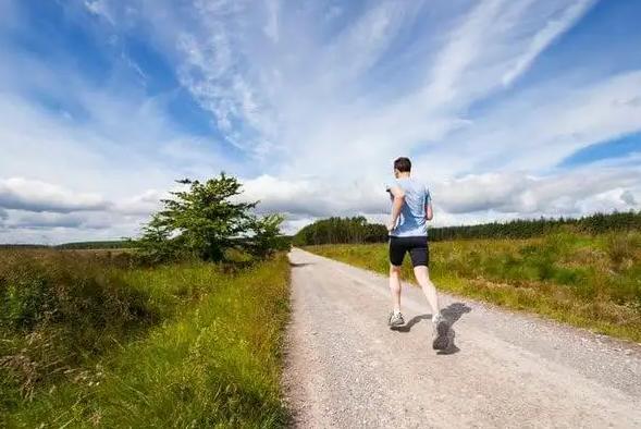 跑步的好處及最佳時(shí)間，探索健康生活的秘密武器，跑步，探索健康生活的秘密武器，好處與最佳時(shí)間解析